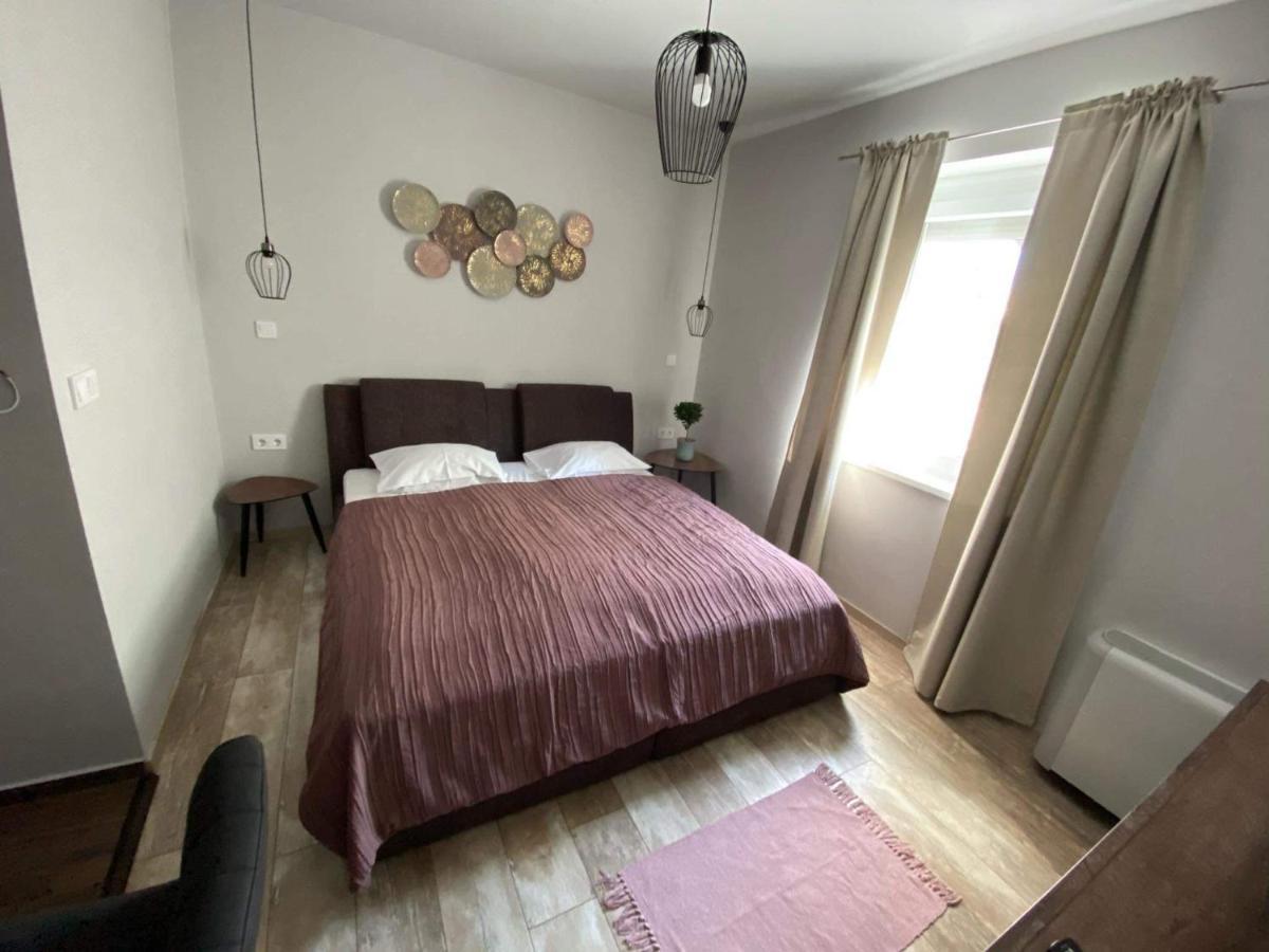 بالاتونفوريد Balkon Apartmanhaz Panzio المظهر الخارجي الصورة
