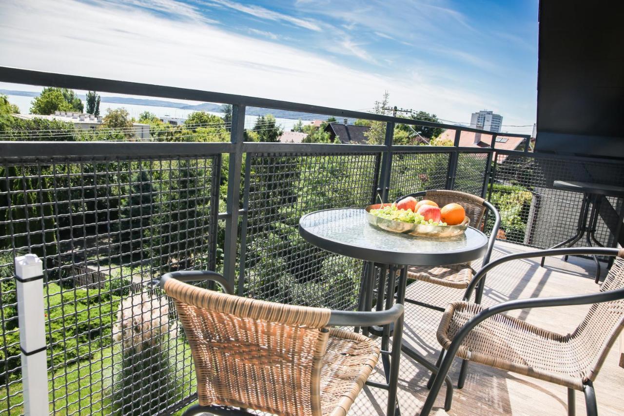 بالاتونفوريد Balkon Apartmanhaz Panzio المظهر الخارجي الصورة