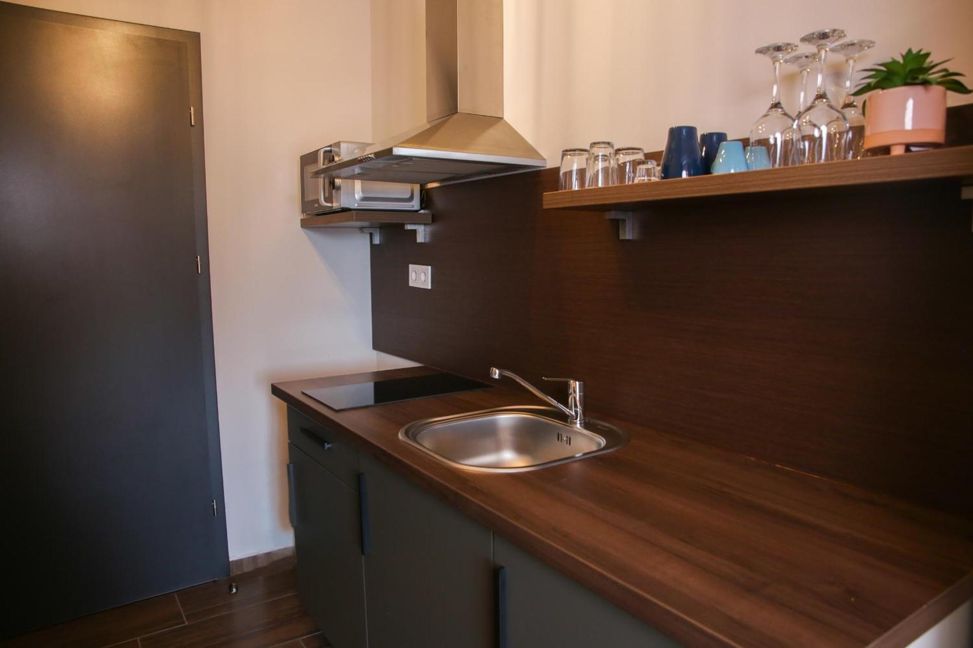 بالاتونفوريد Balkon Apartmanhaz Panzio المظهر الخارجي الصورة