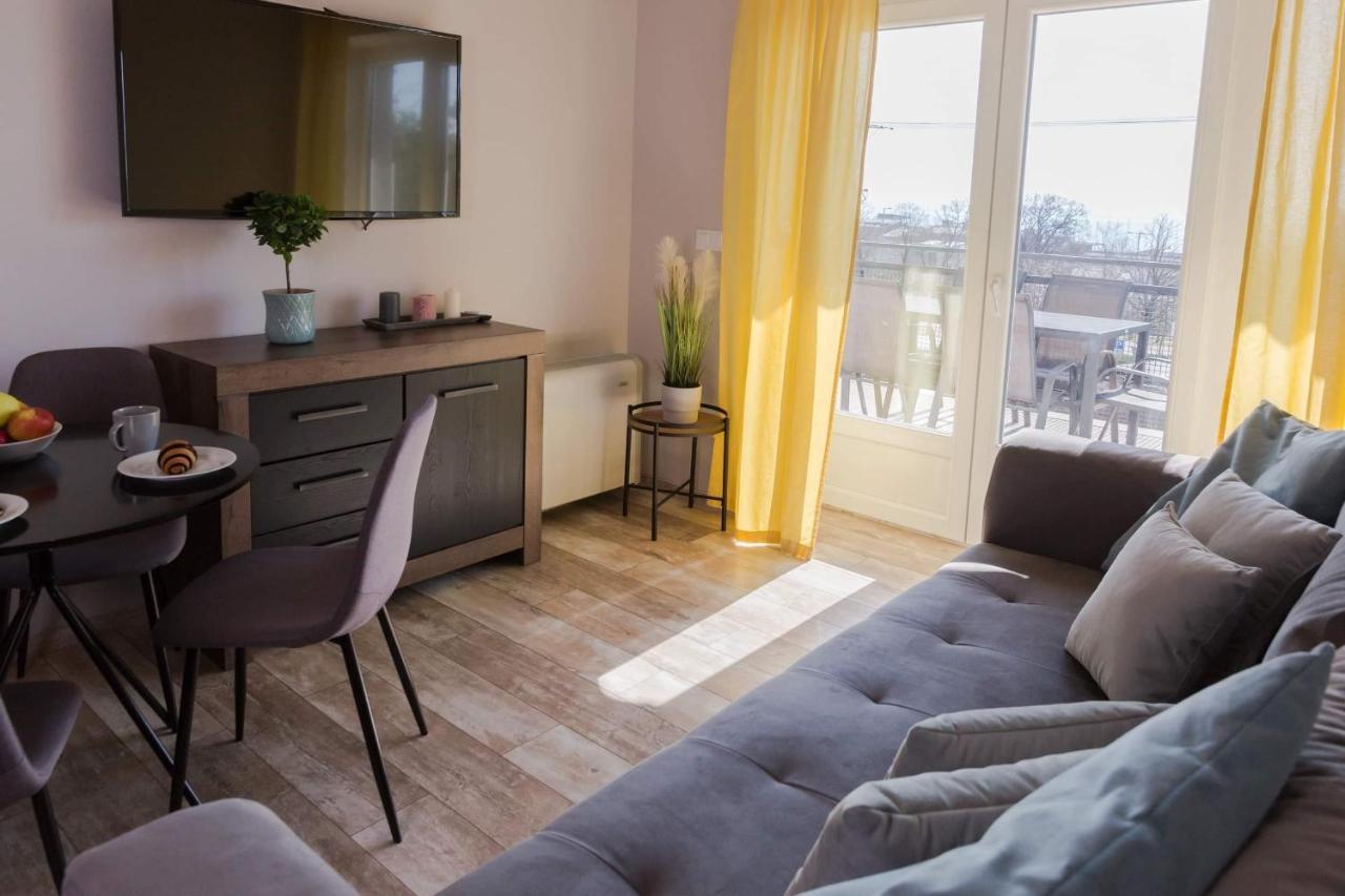 بالاتونفوريد Balkon Apartmanhaz Panzio المظهر الخارجي الصورة
