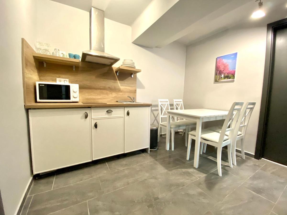 بالاتونفوريد Balkon Apartmanhaz Panzio المظهر الخارجي الصورة